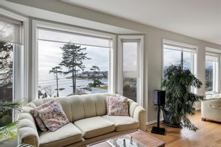 Photo 10: 1972 Crescent Rd in Oak Bay: OB Gonzales House for sale : MLS®# 923161