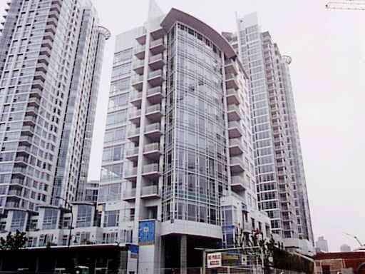 Main Photo: 301 1111 MARINASIDE CRESCENT in : Yaletown Home for sale : MLS®# V385275