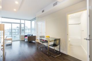 Photo 2: 1003 88 W 1ST Avenue in Vancouver: False Creek Condo for sale in "THE ONE" (Vancouver West)  : MLS®# R2733880