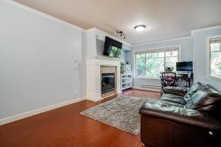 Photo 6: 18 6238 192 Street in Surrey: Cloverdale BC Townhouse for sale in "BAKERVIEW TERRACE" (Cloverdale)  : MLS®# R2602232