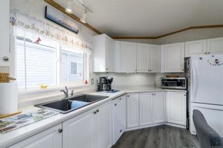 Photo 4: 17 7401 Central Saanich Rd in Central Saanich: CS Hawthorne Manufactured Home for sale : MLS®# 922253