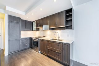 Photo 2: 2303 5515 BOUNDARY Road in Vancouver: Collingwood VE Condo for sale in "Wall Centre" (Vancouver East)  : MLS®# R2649403