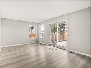 Photo 10: 84 Martinglen Way NE in Calgary: Martindale Semi Detached (Half Duplex) for sale : MLS®# A2013069