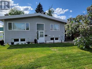 Photo 3: 239 WATSON CRESCENT in Prince George: House for sale : MLS®# R2808682