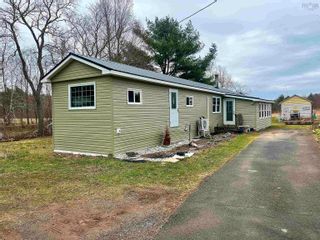 Photo 1: 737 Highway 236 in Stanley: 105-East Hants/Colchester West Residential for sale (Halifax-Dartmouth)  : MLS®# 202407629