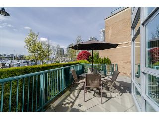 Photo 10: 1035 MARINASIDE Crescent in Vancouver: Yaletown Townhouse for sale in "Quaywest" (Vancouver West)  : MLS®# V1003827