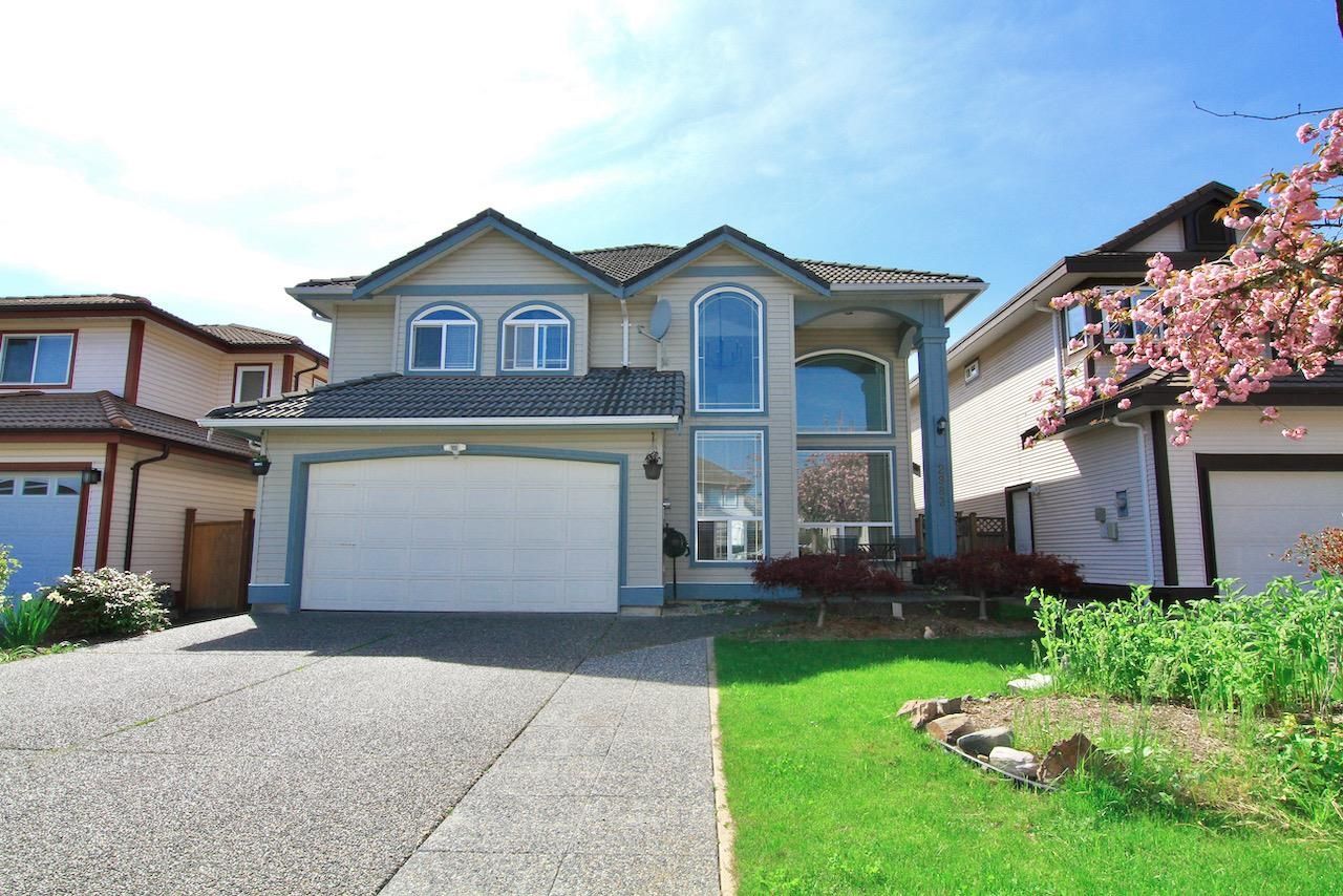 Main Photo: 2983 ELBOW Place in Port Coquitlam: Riverwood House for sale in "RIVERWOOD" : MLS®# R2773876