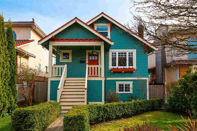 Main Photo: 2540 Dundas Street in Vancouver: Hastings Sunrise House for sale (Vancouver East)  : MLS®# R2560524