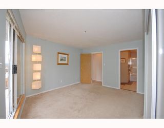 Photo 5: 214 11595 FRASER Street in Maple Ridge: East Central Condo for sale in "BRICKWOOD PLACE" : MLS®# V731501