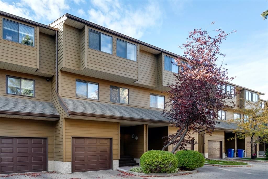 Main Photo: 109 3131 63 Avenue SW in Calgary: Lakeview Row/Townhouse for sale : MLS®# A1151167