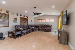 Photo 17: MIRA MESA House for sale : 4 bedrooms : 10386 Agar Ct in San Diego