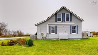 Photo 4: 766 South Side Road in Centreville: 407-Shelburne County Residential for sale (South Shore)  : MLS®# 202320743