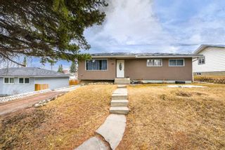 Photo 1: 48 Hazelwood Crescent SW in Calgary: Haysboro Detached for sale : MLS®# A2127760