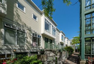 Main Photo: 306 3727 W 10TH Avenue in Vancouver: Point Grey Townhouse for sale (Vancouver West)  : MLS®# R2782678