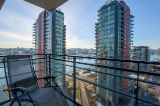 Photo 8: 1705 33 SMITHE Street in Vancouver: Yaletown Condo for sale in "COOPERS LOOKOUT" (Vancouver West)  : MLS®# R2129827