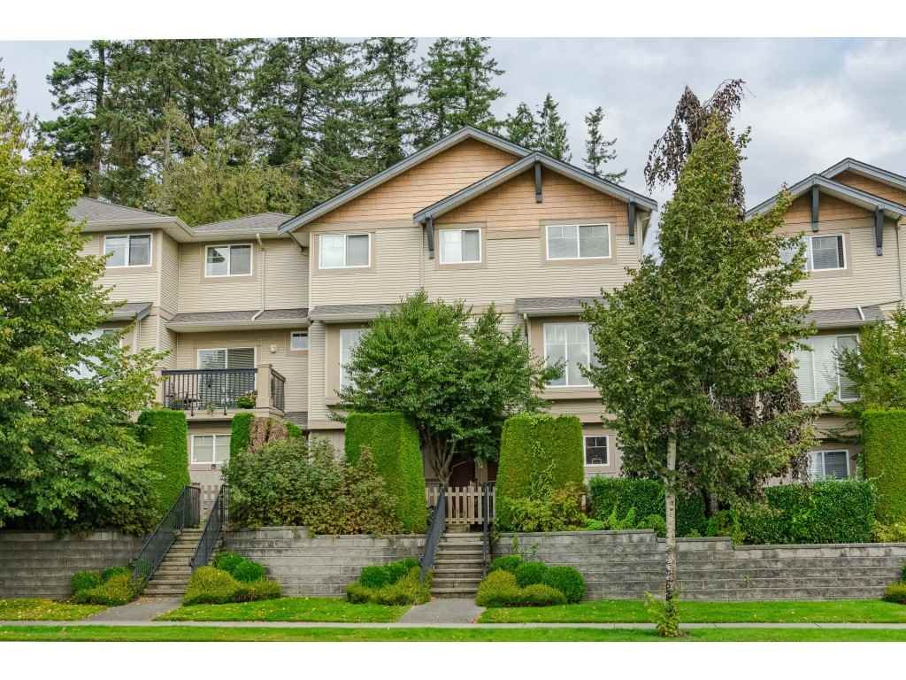 Main Photo: 7 5839 PANORAMA Drive in Surrey: Sullivan Station Townhouse for sale in "FOREST GATE" : MLS®# R2403338
