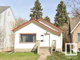 Photo 1: 10922 84 Avenue in Edmonton: Zone 15 House for sale : MLS®# E4342410