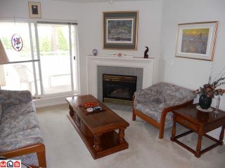 Photo 2: 307 15150 29A Avenue in Surrey: King George Corridor Condo for sale in "Sands" (South Surrey White Rock)  : MLS®# F1124538