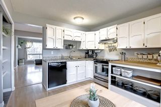 Photo 11: 53 5625 Silverdale Drive NW in Calgary: Silver Springs Row/Townhouse for sale : MLS®# A1201684