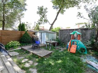 Photo 8: 18 Crewe Ave in Toronto: Woodbine-Lumsden Freehold for sale (Toronto E03)  : MLS®# E3587480