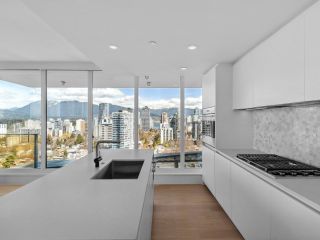 Photo 17: 1703 1180 BROUGHTON Street in Vancouver: West End VW Condo for sale in "Mirabel" (Vancouver West)  : MLS®# R2869829