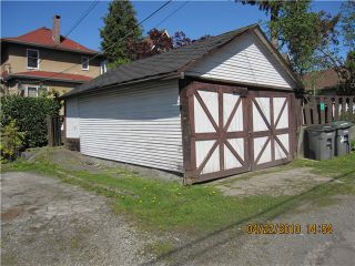 Photo 3: 1536 E 13TH Avenue in Vancouver: Grandview VE House for sale (Vancouver East)  : MLS®# V825354