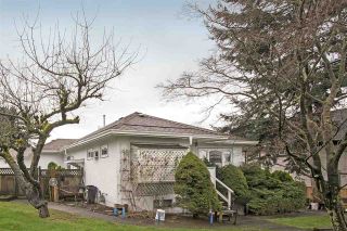 Photo 1: 241 BLUE MOUNTAIN Street in Coquitlam: Maillardville House for sale : MLS®# R2253258