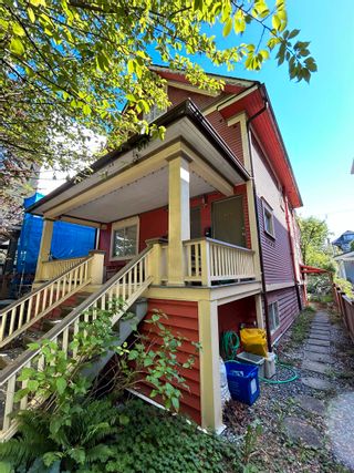 Main Photo: 476 E 10TH Avenue in Vancouver: Mount Pleasant VE House for sale (Vancouver East)  : MLS®# R2883135