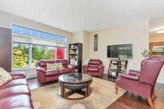 Photo 4: 302 590 Bezanton Way in Colwood: Co Olympic View Condo for sale : MLS®# 859723