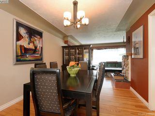 Photo 3: 122 Kingham Pl in VICTORIA: VR View Royal House for sale (View Royal)  : MLS®# 783633