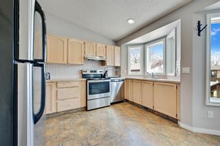 Photo 8: 32 Mckinley Rise SE in Calgary: McKenzie Lake Detached for sale : MLS®# A1202202