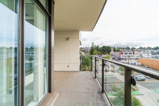 Photo 17: 703 172 VICTORY SHIP Way in North Vancouver: Lower Lonsdale Condo for sale in "Atrium at the Pier" : MLS®# R2816553