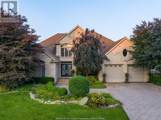 Photo 1: 320 SHOREVIEW CIRCLE in Windsor: House for sale : MLS®# 24006568