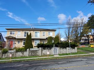 Photo 2: 1301 SIXTH Avenue in New Westminster: West End NW 1/2 Duplex for sale : MLS®# R2766940