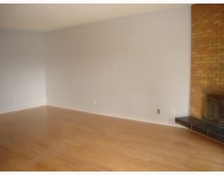 Photo 3:  in CALGARY: Forest Lawn Residential Attached for sale (Calgary)  : MLS®# C3291188