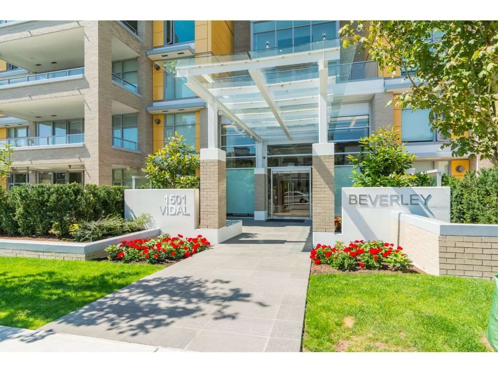 Main Photo: 403 1501 VIDAL Street: White Rock Condo for sale in "THE BEVERLY" (South Surrey White Rock)  : MLS®# R2372385