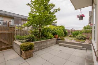 Photo 2: 111 368 ELLESMERE Avenue in Burnaby: Capitol Hill BN Townhouse for sale in "HILLTOP GREENE" (Burnaby North)  : MLS®# R2072155
