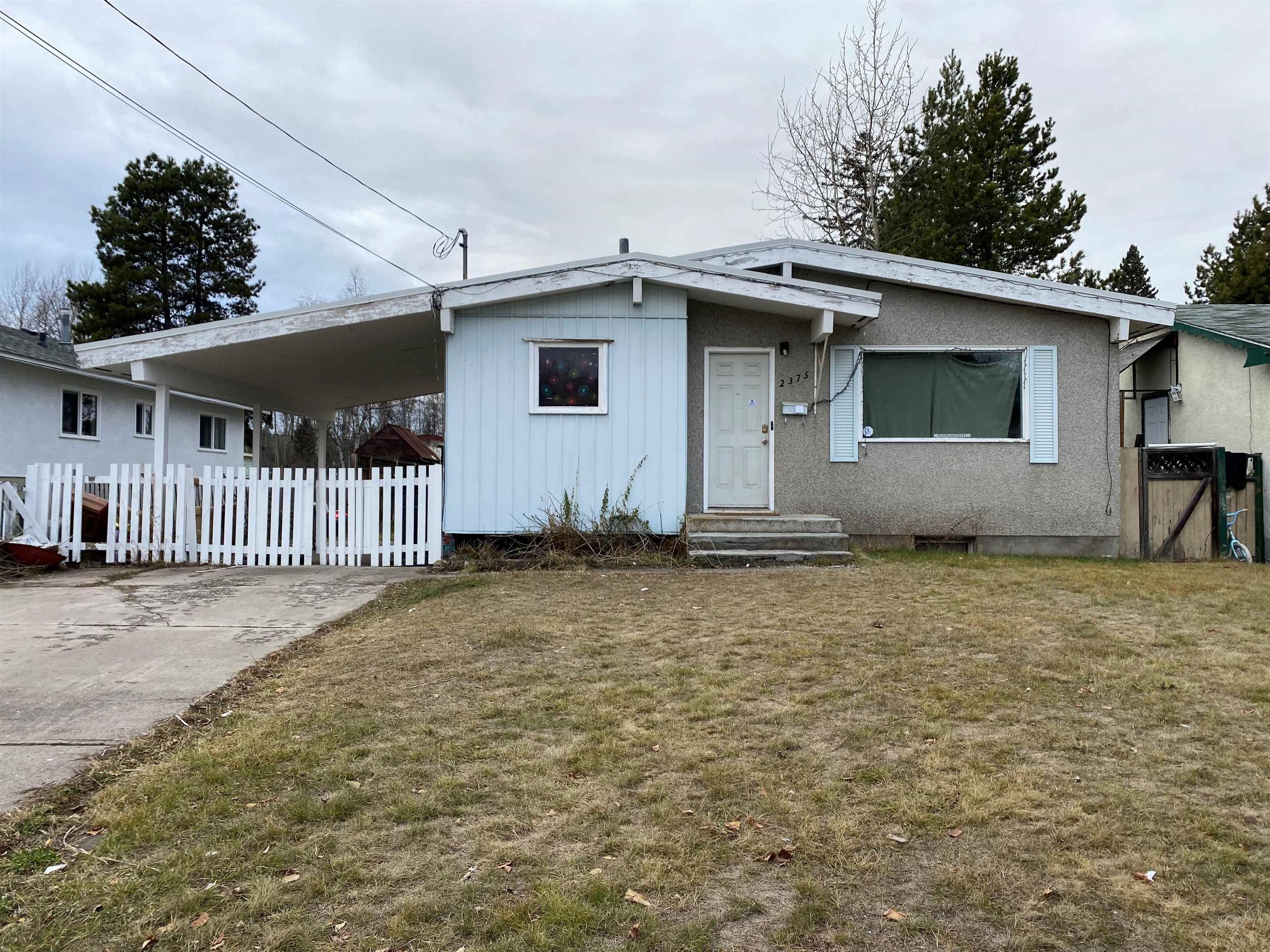 Main Photo: 2375 OAK Street in Prince George: VLA House for sale (PG City Central)  : MLS®# R2834957