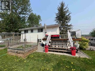 Photo 3: 1250 STORK AVENUE in Quesnel: House for sale : MLS®# R2778376