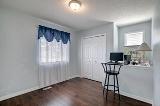 Photo 11: 1012 Bridlemeadows Manor SW in Calgary: Bridlewood Detached for sale : MLS®# A1204848