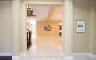 Photo 3: 61 Stratheden Lane in Vaughan: Patterson House (2-Storey) for sale : MLS®# N8241472