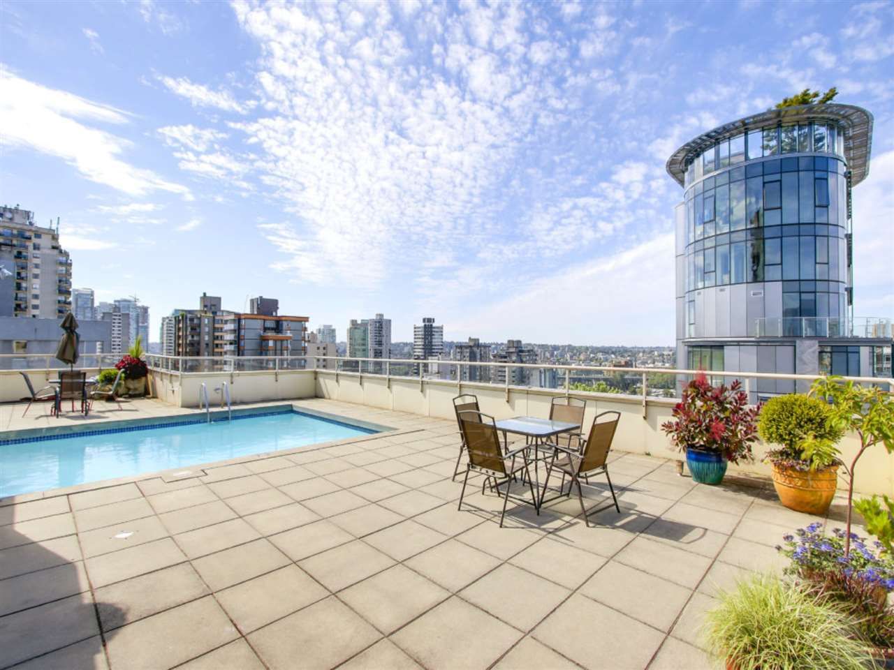 Main Photo: 1004 1250 Burnaby Street in Vancouver: Condo for sale : MLS®# R2417771