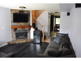 Photo 3: 35 22900 126TH Avenue in Maple Ridge: East Central Townhouse for sale in "COHO CREEK ESTATES" : MLS®# V1012931