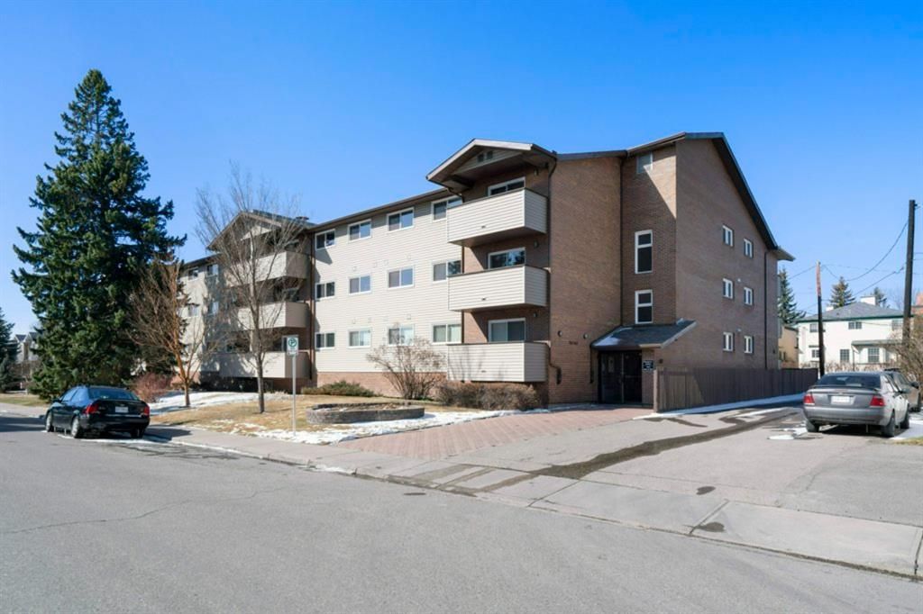 Main Photo: 202 1917 24A Street SW in Calgary: Richmond Apartment for sale