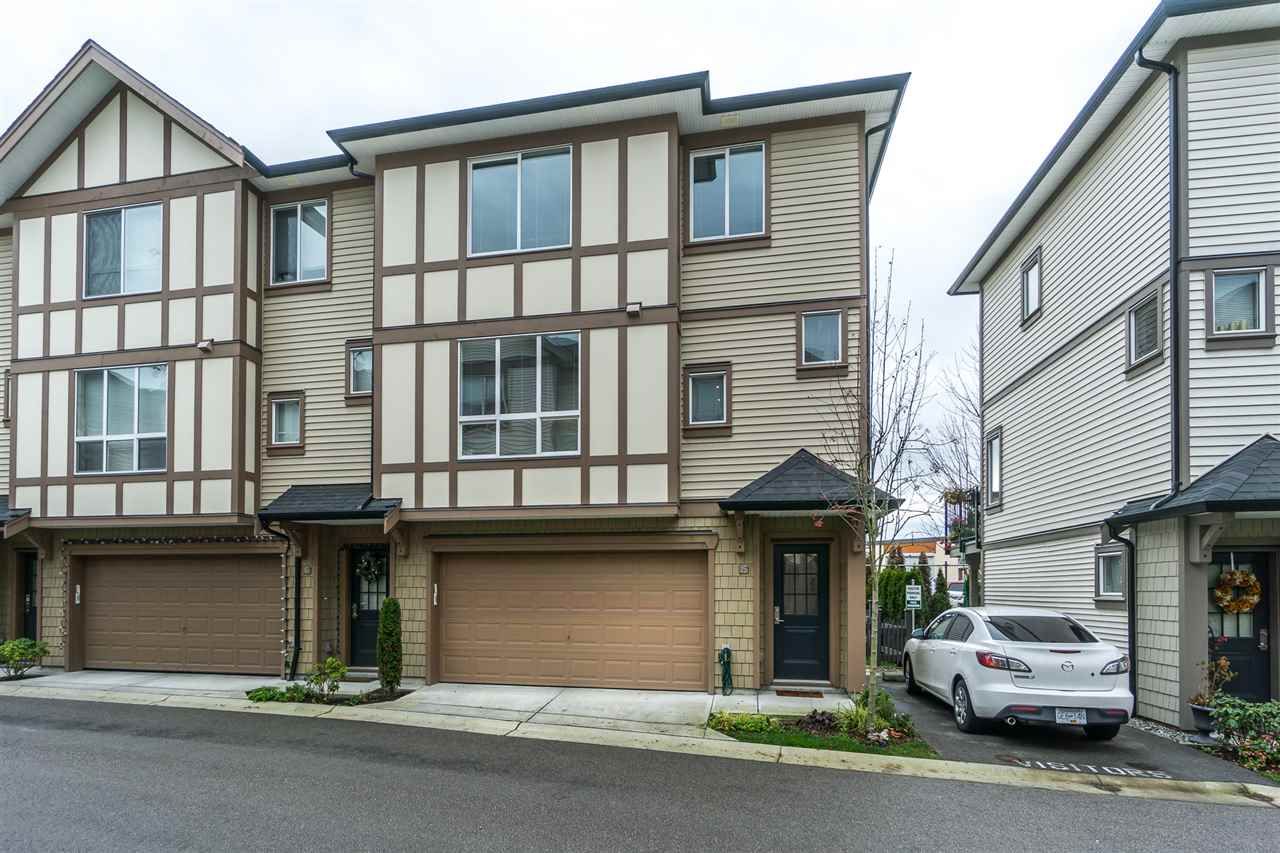 Main Photo: 15 7848 209 Street in Langley: Willoughby Heights Townhouse for sale in "MASON & GREEN" : MLS®# R2327691
