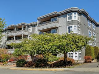Photo 1: 406 1580 Christmas Ave in Saanich: SE Mt Tolmie Condo for sale (Saanich East)  : MLS®# 938863