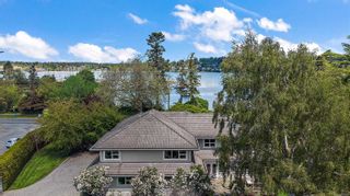 Photo 18: 3290 Beach Dr in Oak Bay: OB Uplands House for sale : MLS®# 903881