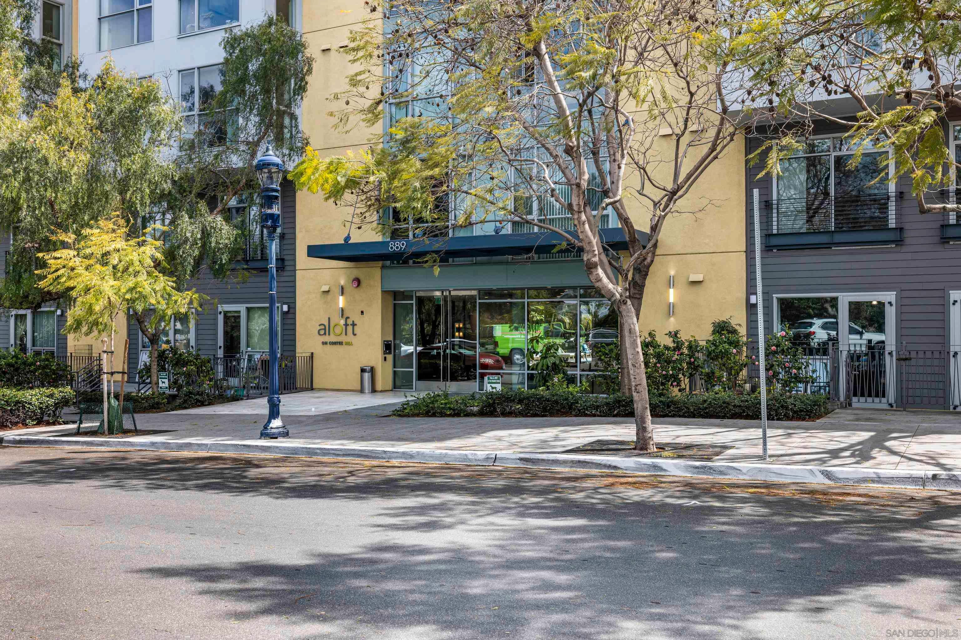 Main Photo: DOWNTOWN Condo for sale : 1 bedrooms : 889 Date Street #216 in San Diego