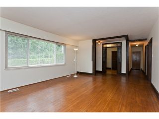 Photo 5: 2351 COMO LAKE Avenue in Coquitlam: Chineside House for sale : MLS®# V1022988