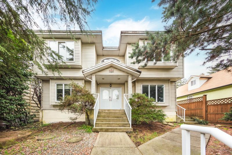 FEATURED LISTING: 443 ROUSSEAU Street New Westminster